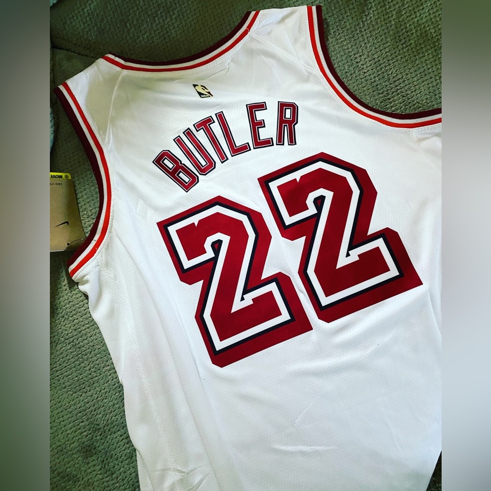 Great quality fan jersey. Miami heat swing jersey got a couple sizes